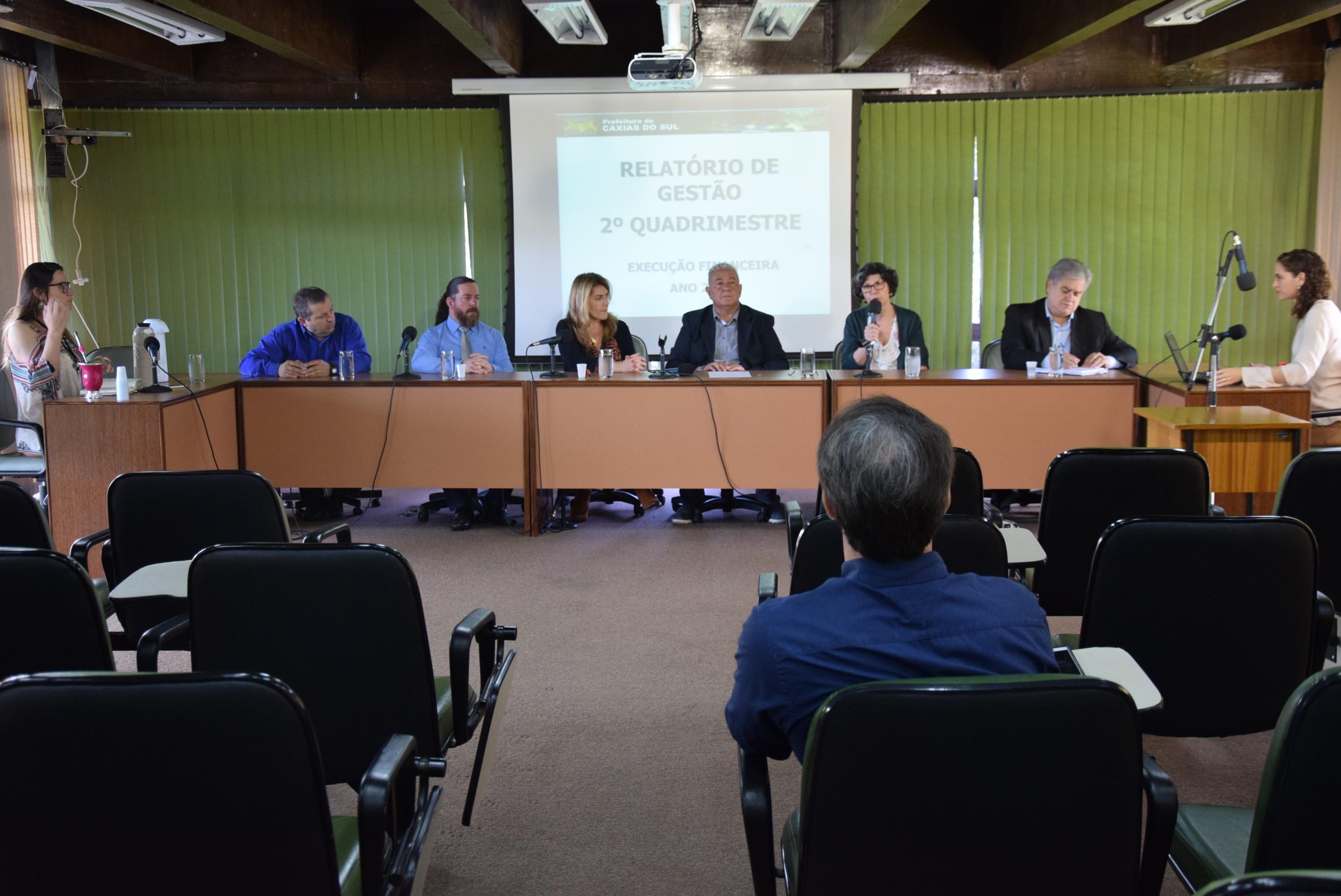 Secretaria da Saúde apresenta balanço ao Legislativo