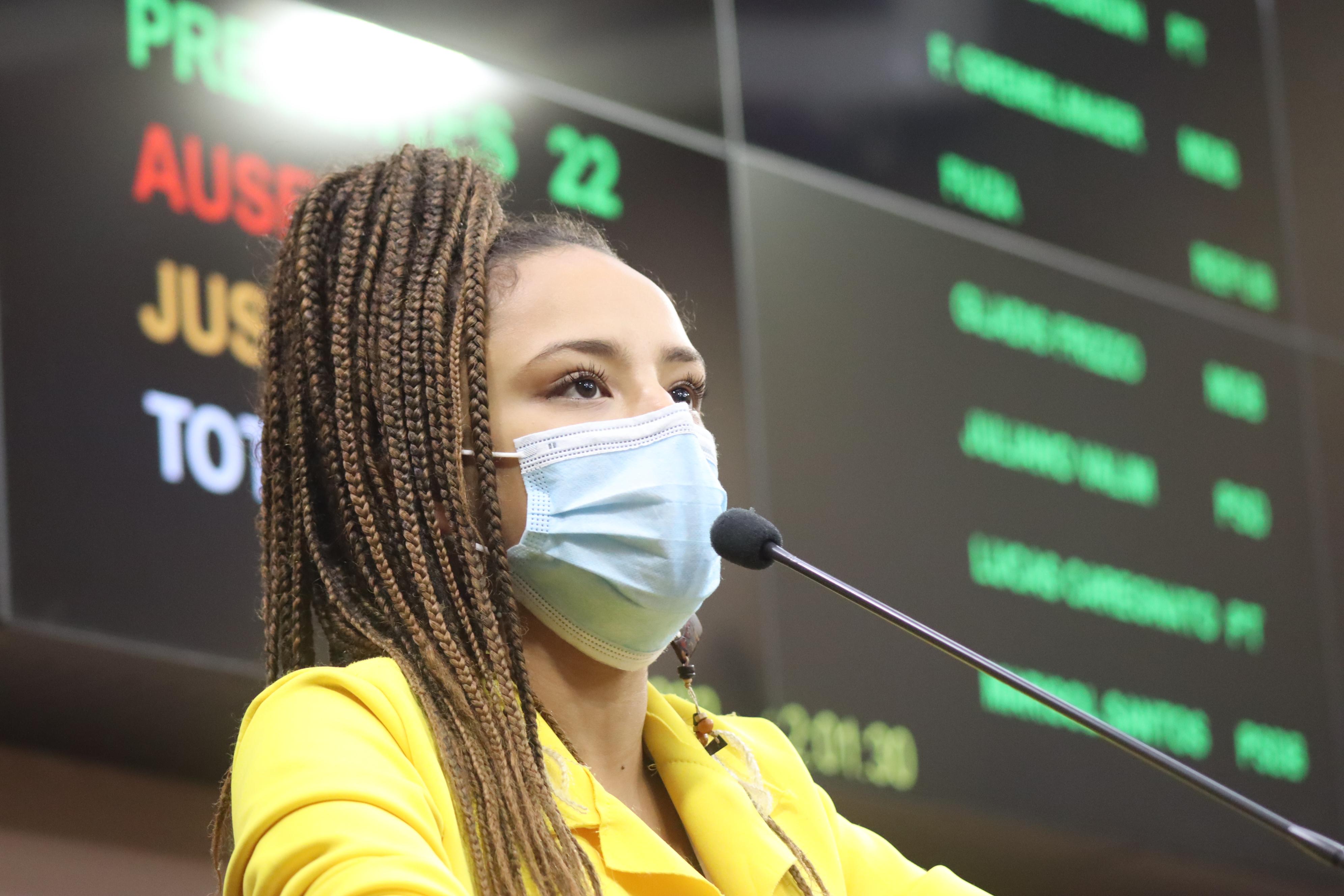 Retirada dos manifestantes do Bloco H é tema no grande expediente de Estela Balardin