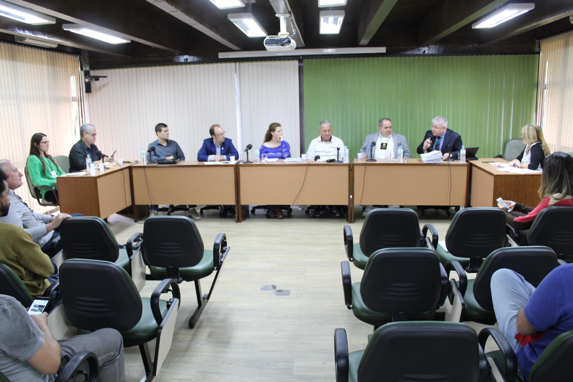 Comissão de Saúde da Câmara recebe esclarecimentos do Cremers sobre vistorias a UBSs