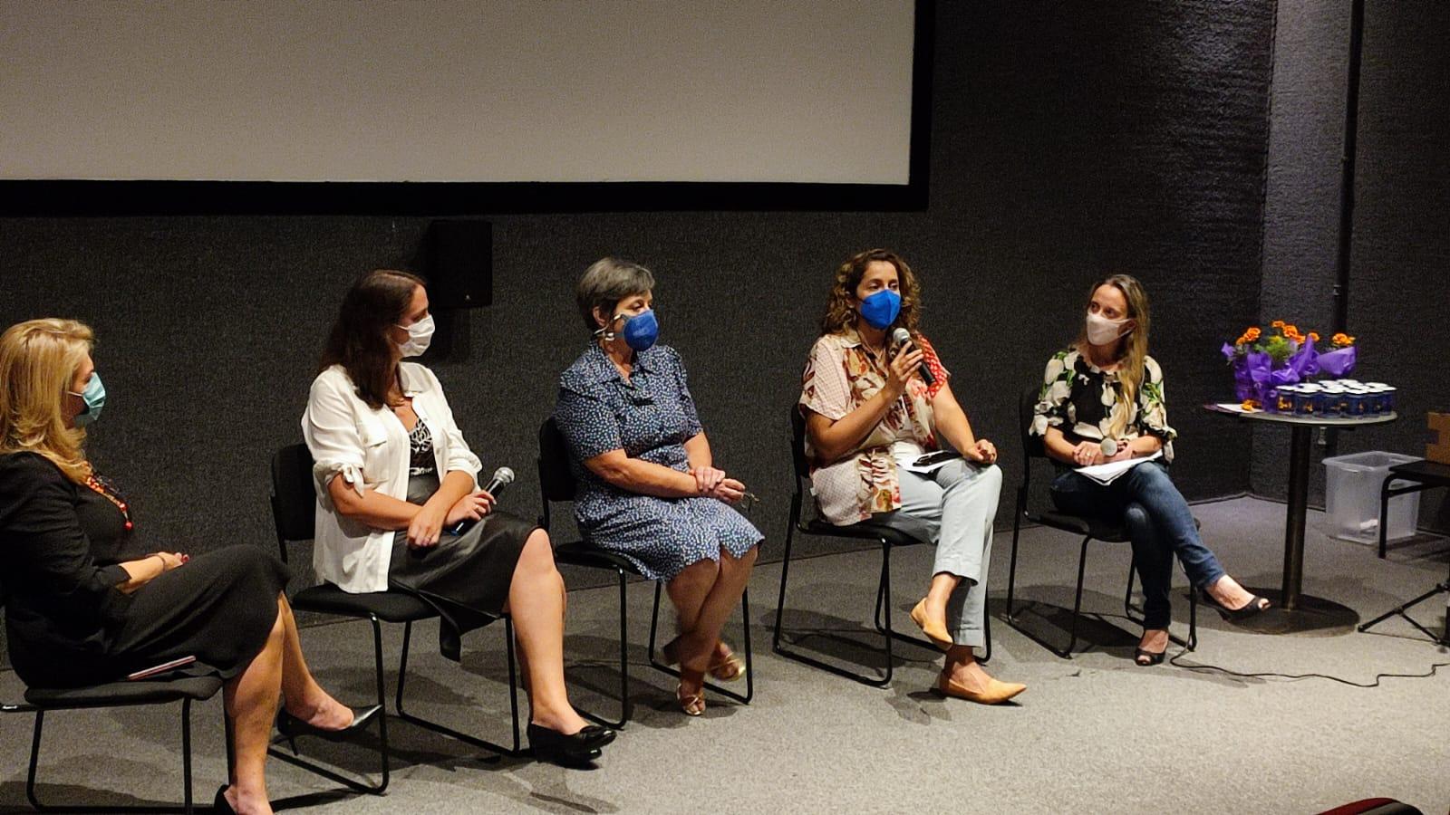 Presidenta Denise integra painel de Mulheres em Trama