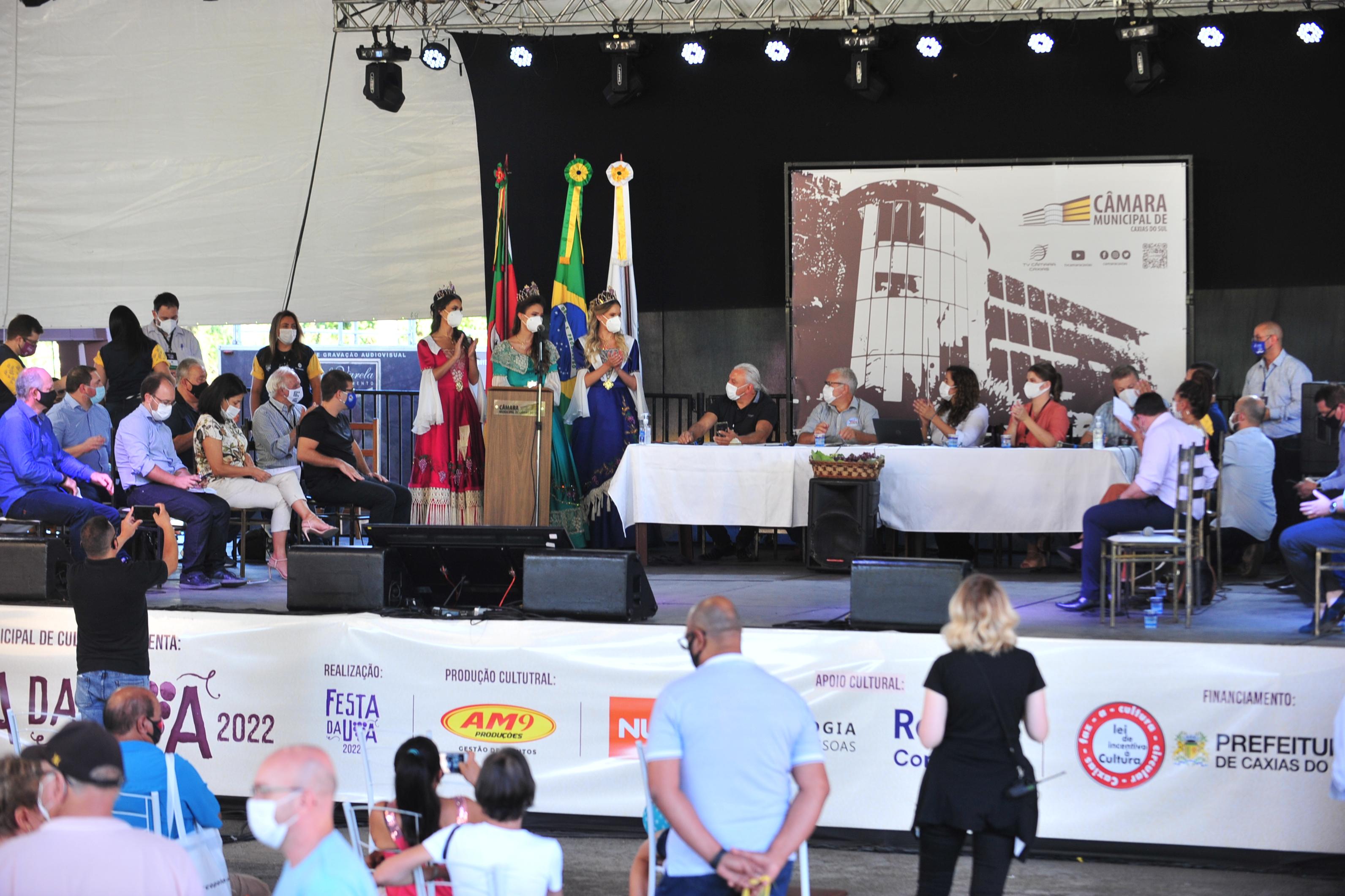 Imagens da 140ª Sessão Ordinária - XVIII Legislatura - Pavilhões da Festa da Uva