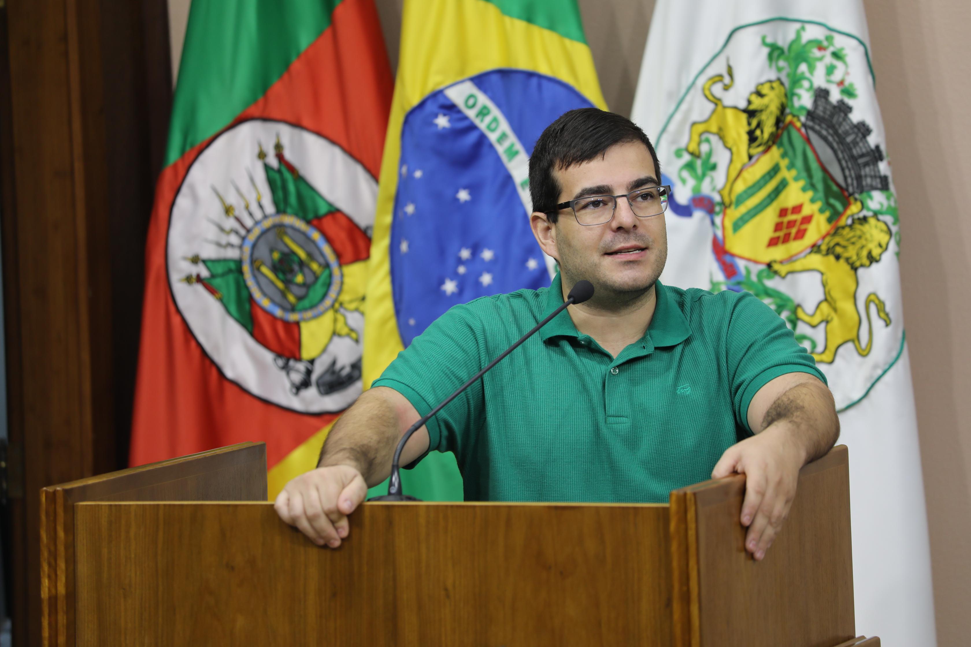 Rafael Bueno critica a gestão da Prefeitura Municipal