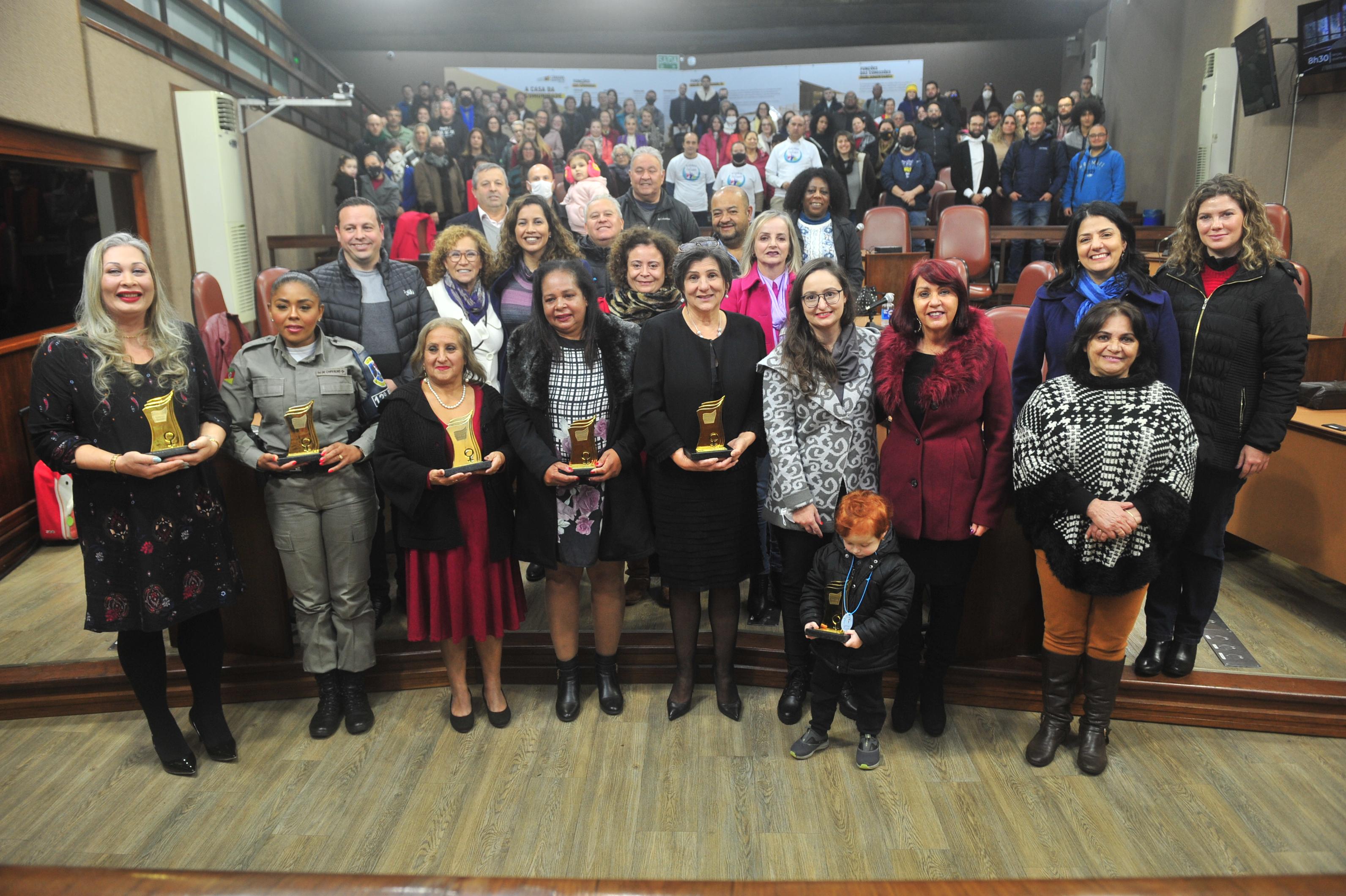 Seis personalidades são agraciadas com o Troféu Mulher Cidadã 2022