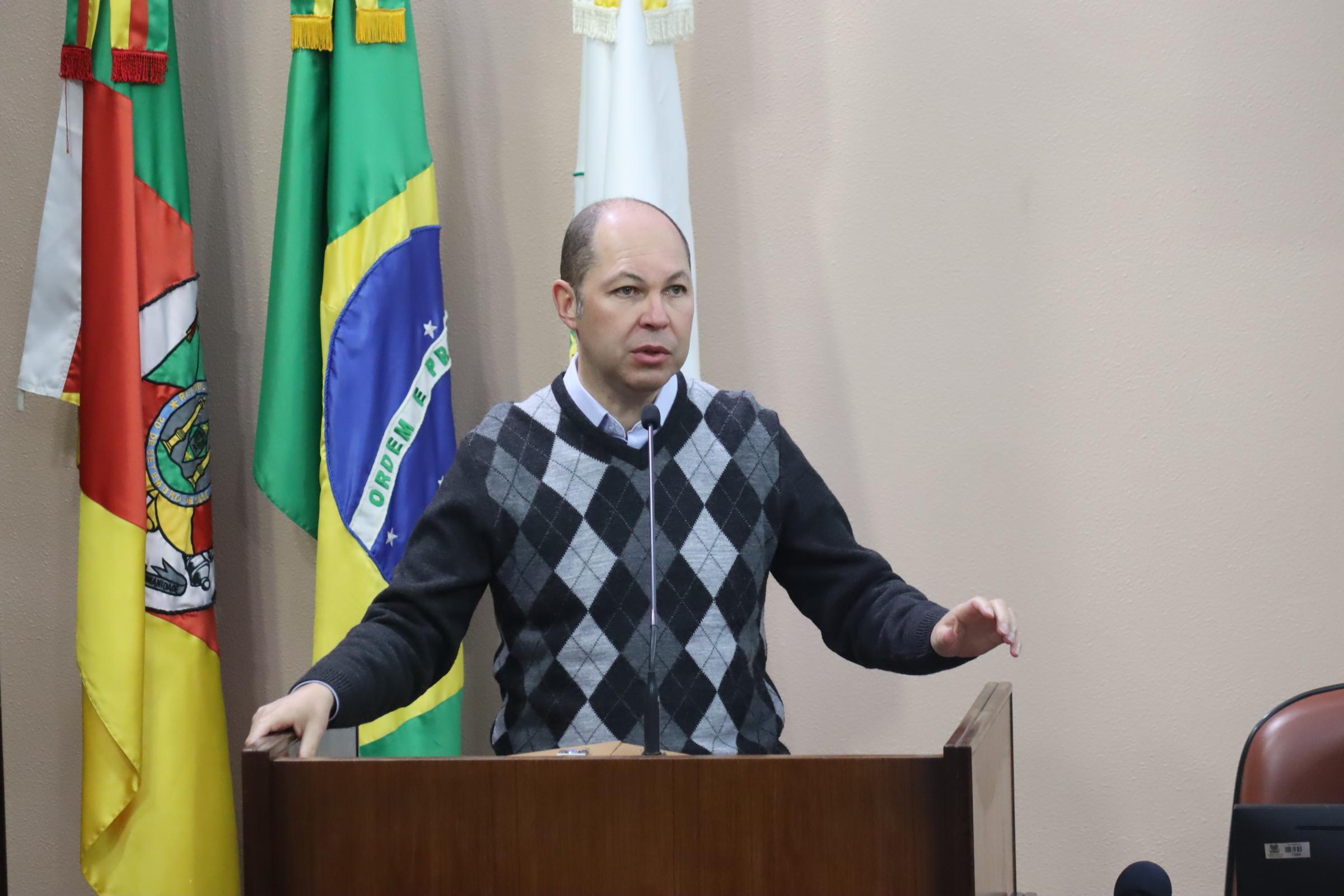 Elisandro Fiuza comenta situação da dengue no município