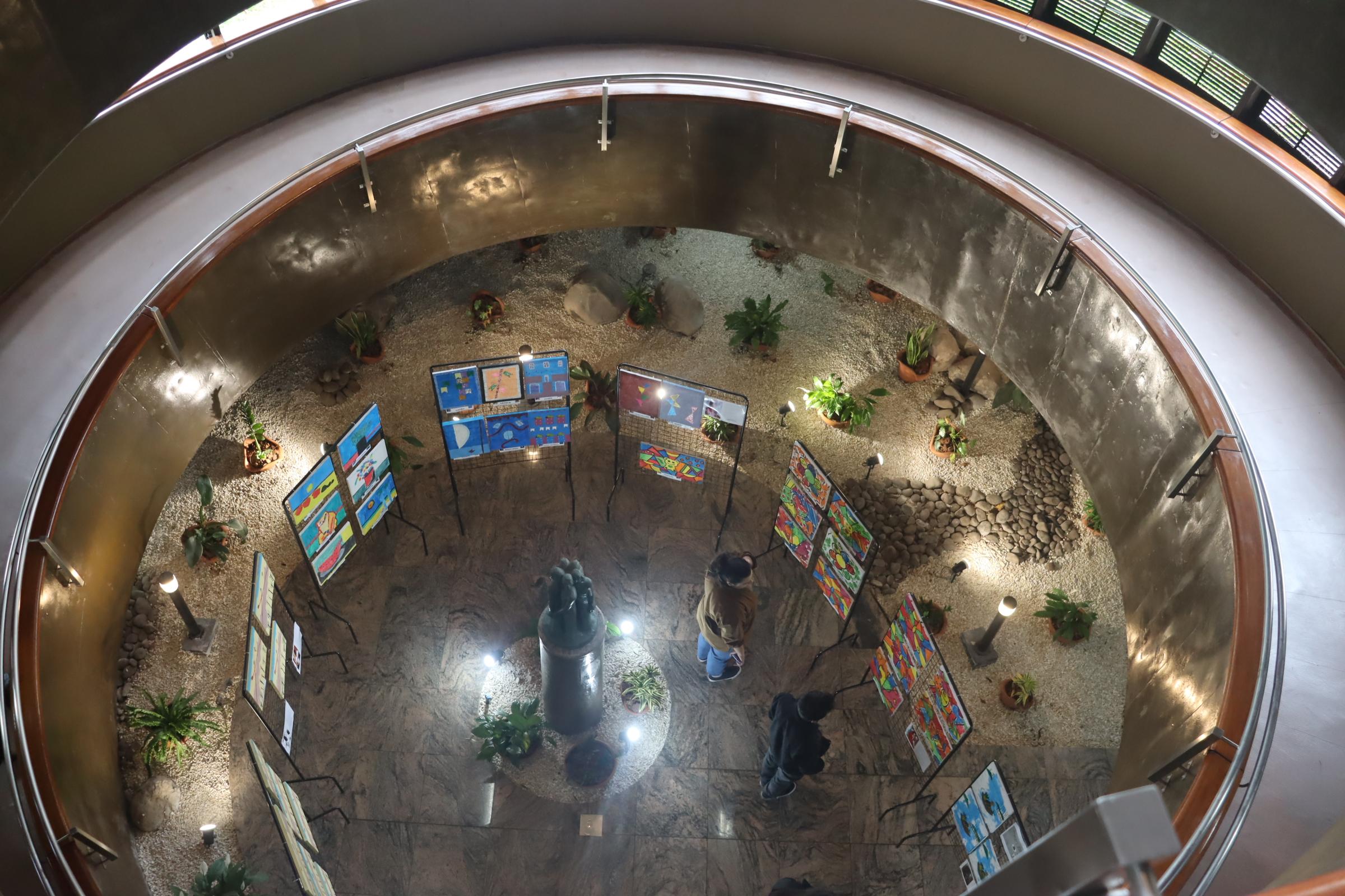 Leia mais sobre Câmara Municipal recebe exposição “Pequenos Artistas João e Maria”