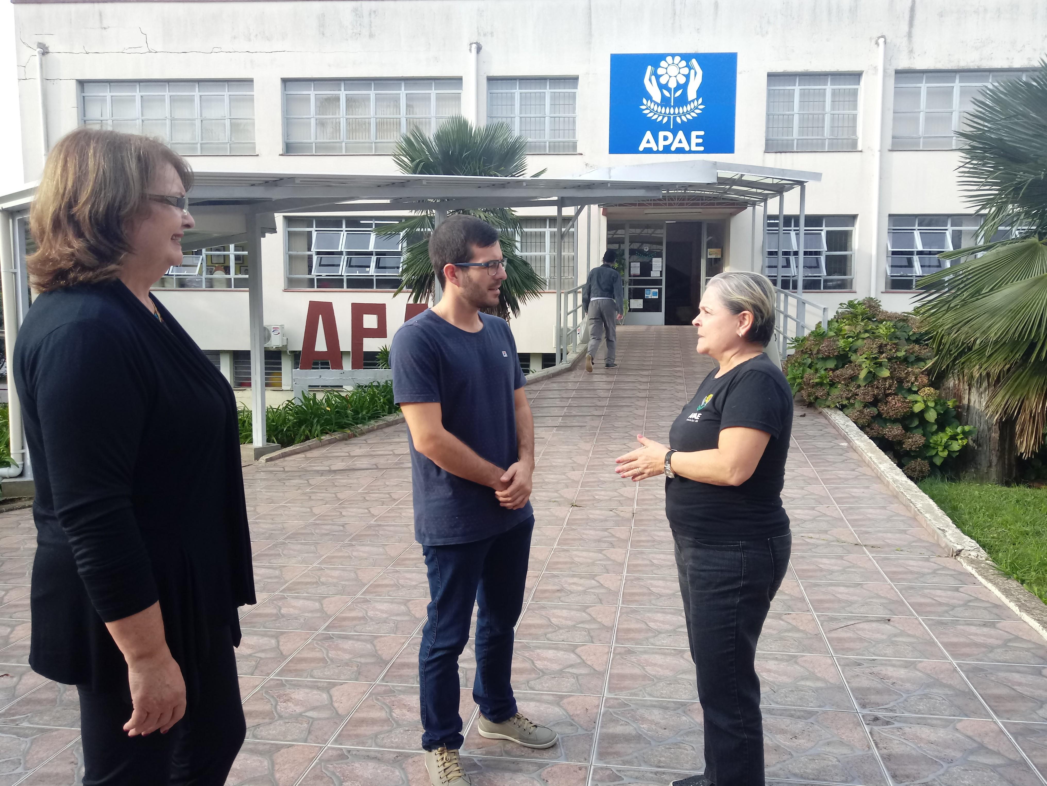 Leia mais sobre Vereador Rafael Bueno se solidariza com situação da Apae