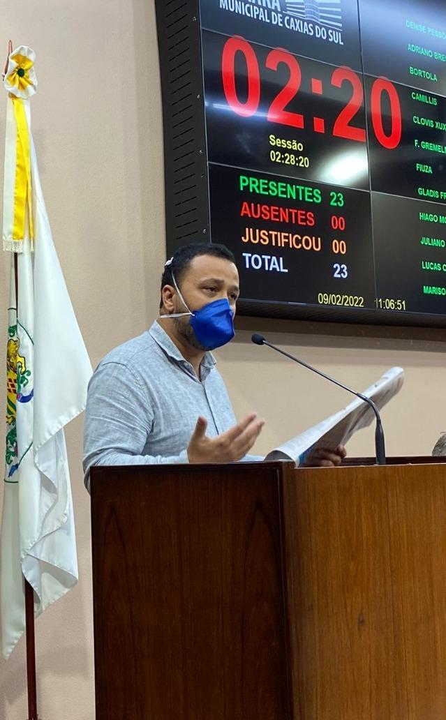 Lucas Caregnato propõe indicação ao Executivo para promoção da vacinação contra a Covid-19 em crianças no município