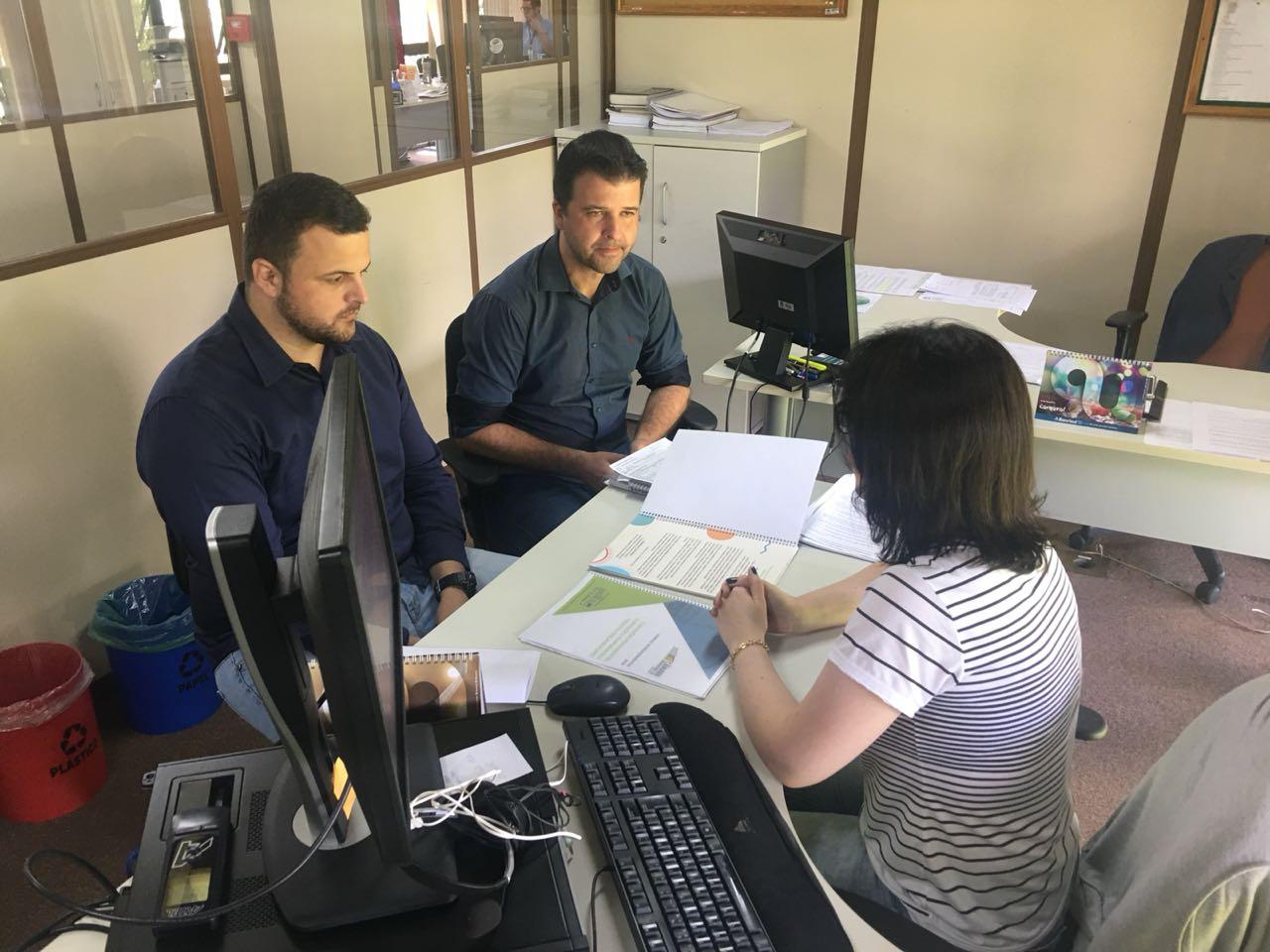 Escola do Legislativo é apresentada à Câmara de Lages