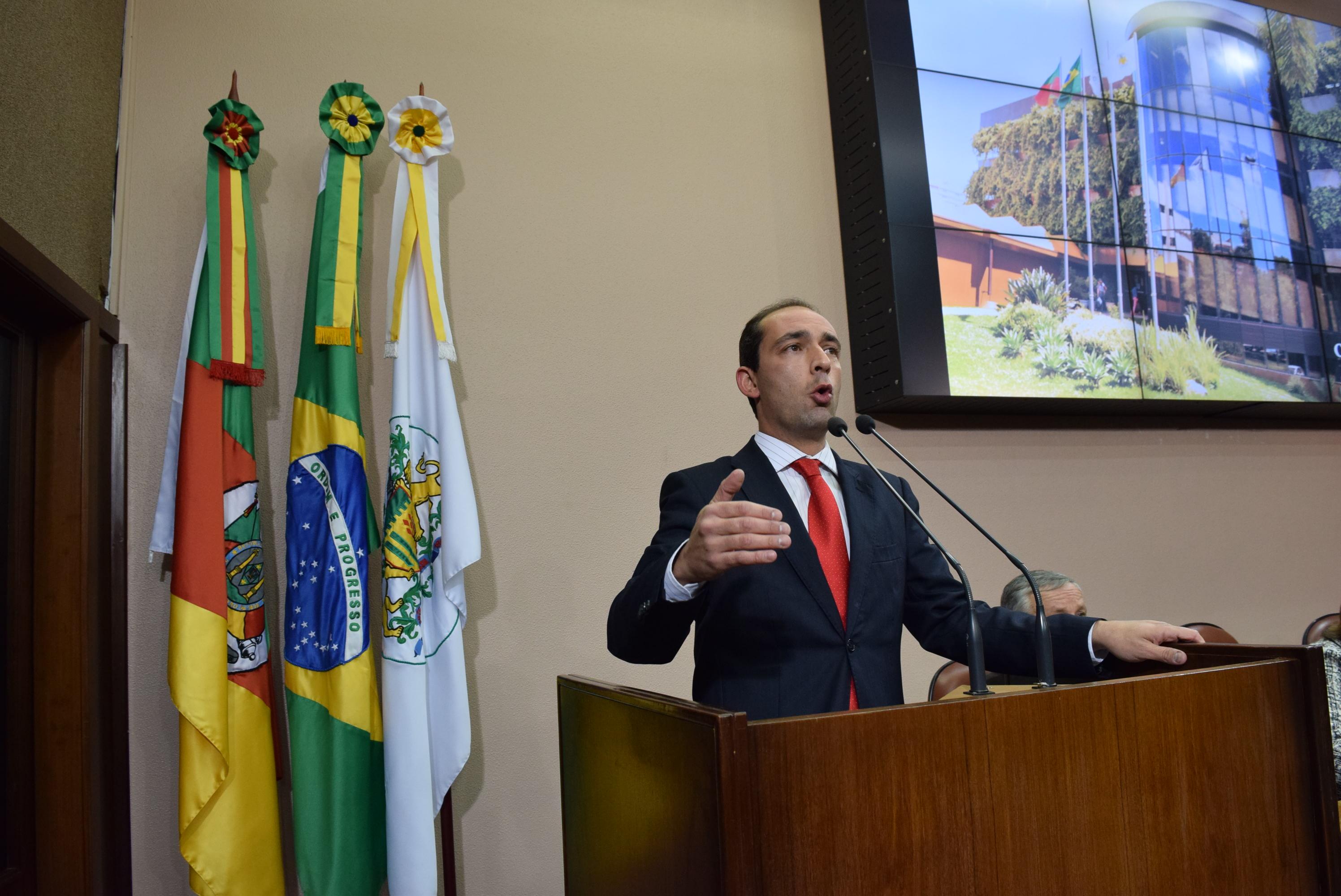 Leia mais sobre Rodrigo Beltrão destaca benefícios que projeto de lei poderá oportunizar para alunos da rede pública de ensino