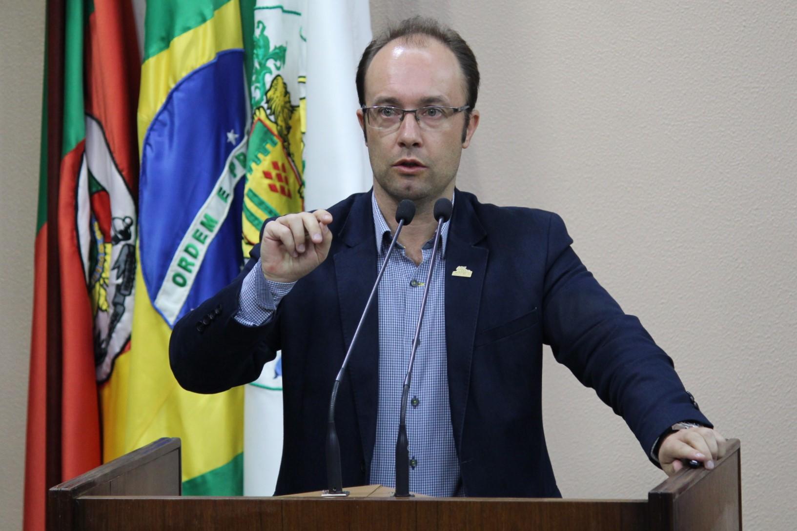 Felipe Gremelmaier critica ausência do Executivo no Dia do Vinho