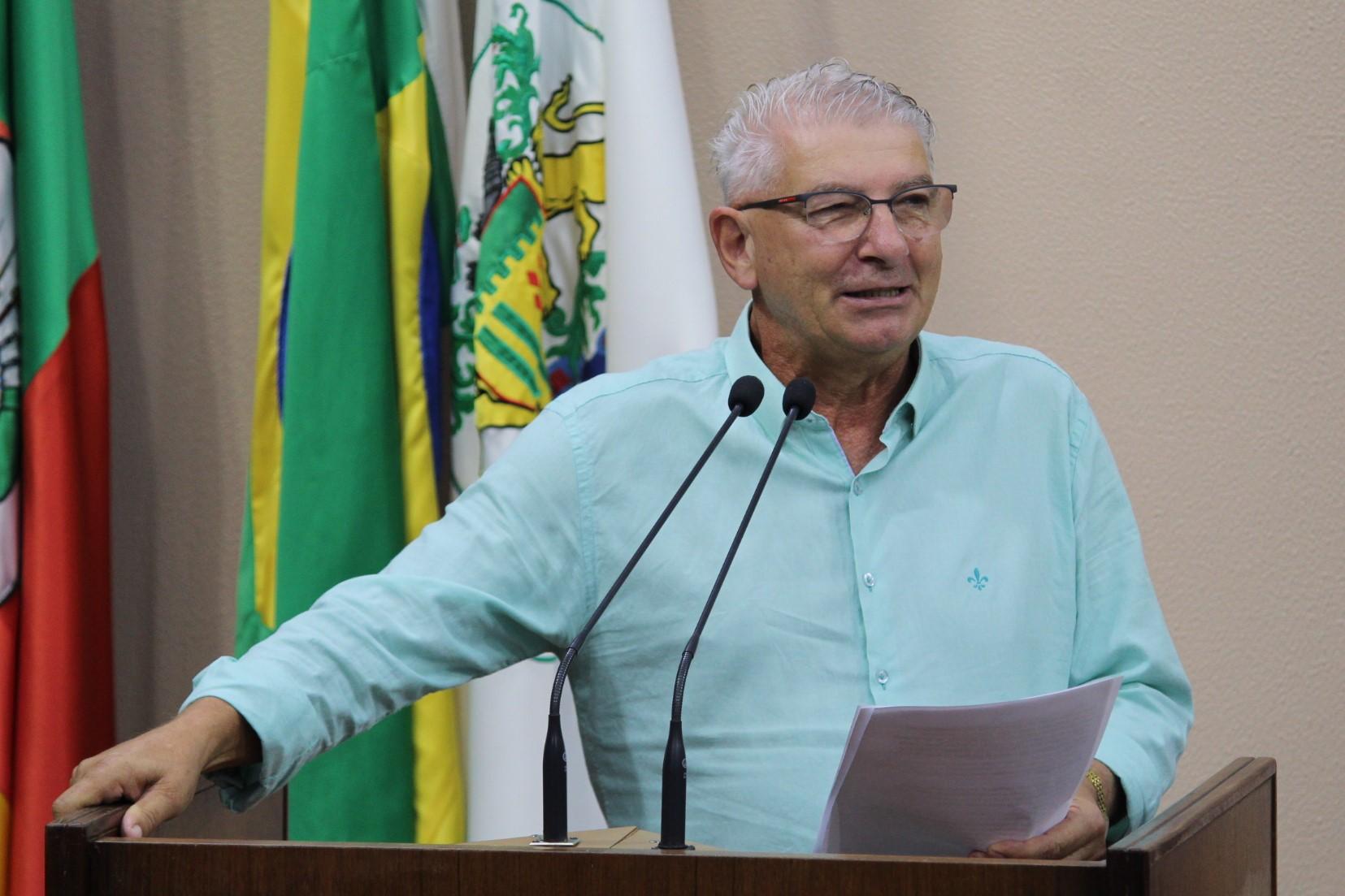 Leia mais sobre Festa da Uva é tema do grande expediente de Alceu Thomé