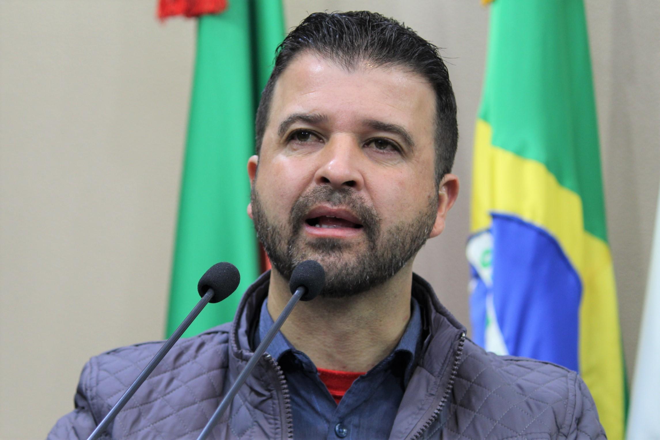 Câmara discute obrigatoriedade do registro do tipo de sangue e fator RH em uniforme de alunos 