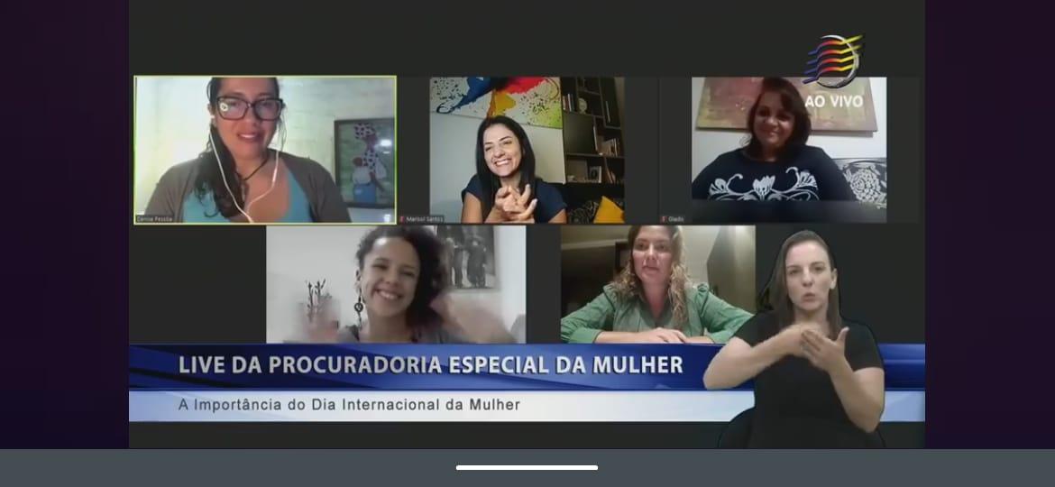 Debate promovido pela PEM abordou as lutas das mulheres na sociedade