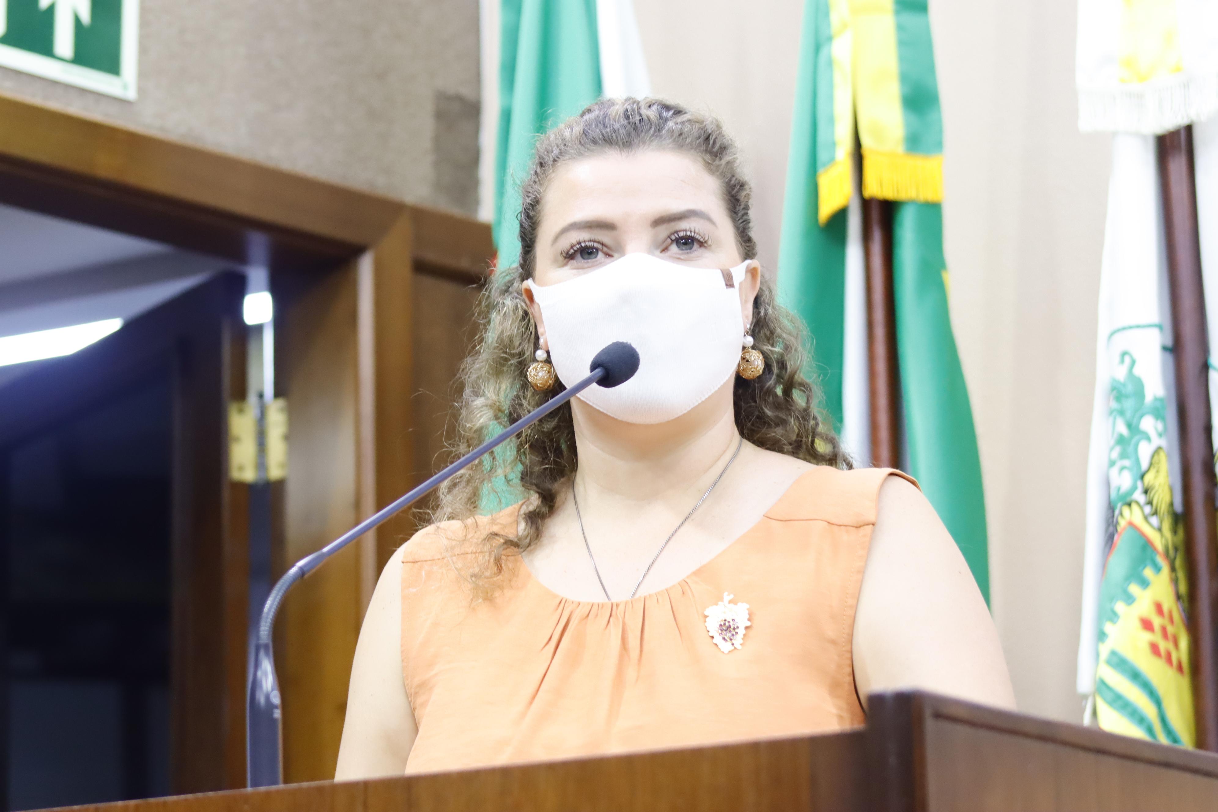 Tatiane Frizzo quer reconhecer a Festa da Uva como bem imaterial do município