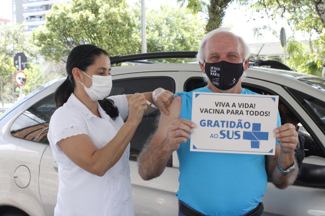 Vereador Camillis recebe a primeira dose da vacina contra Coronavírus