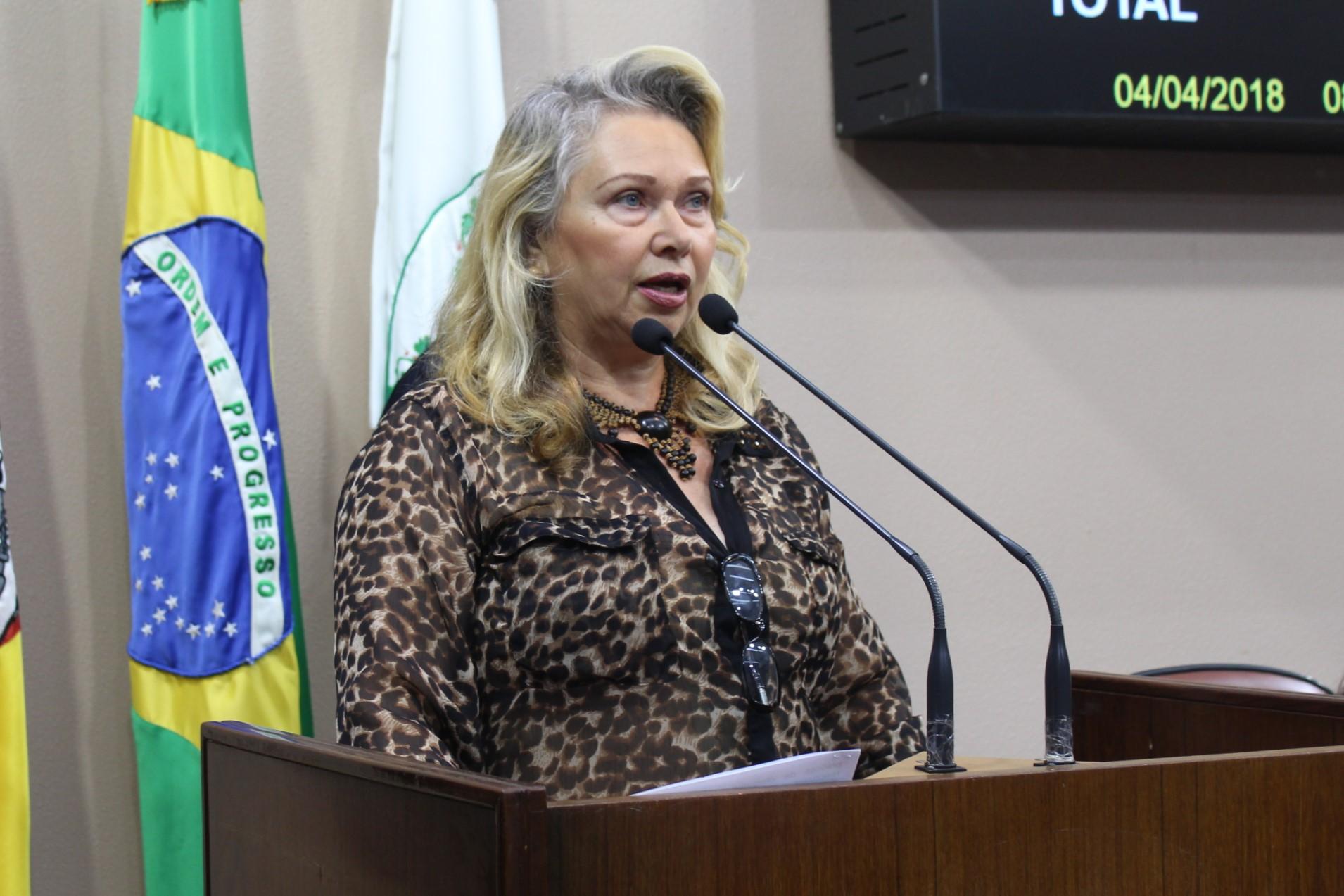 Coordenadora da EMREDE destaca a economia solidária em Caxias do Sul