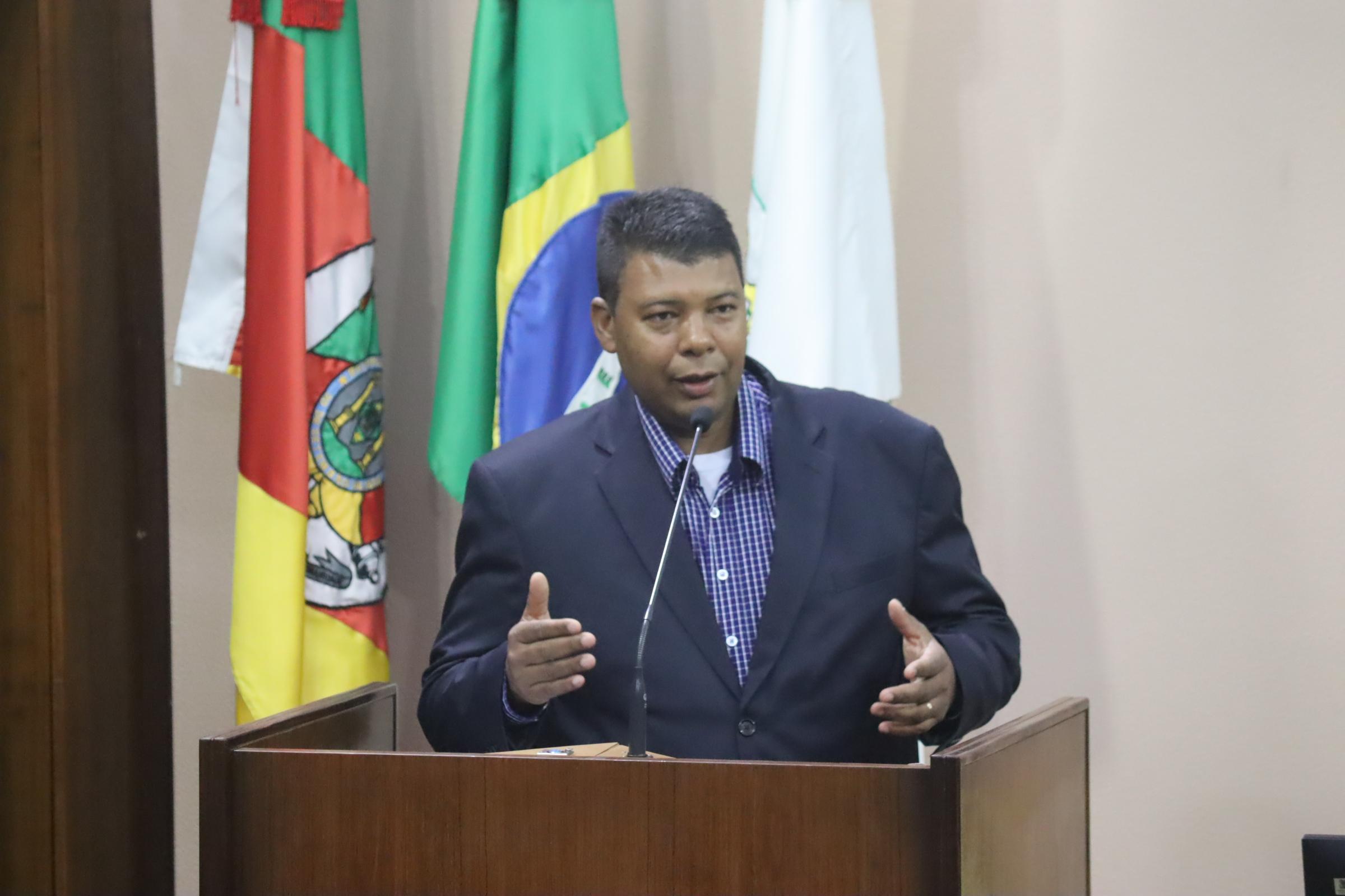 Presidente da AMOB De Zorzi apresenta ações na Tribuna Livre do Legislativo caxiense