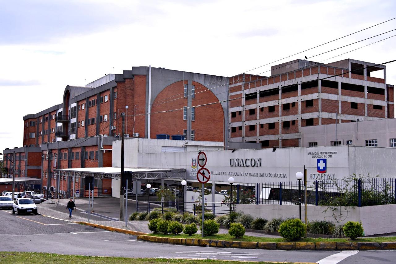 Vereadores visitam as obras do Hospital Geral nesta quinta-feira