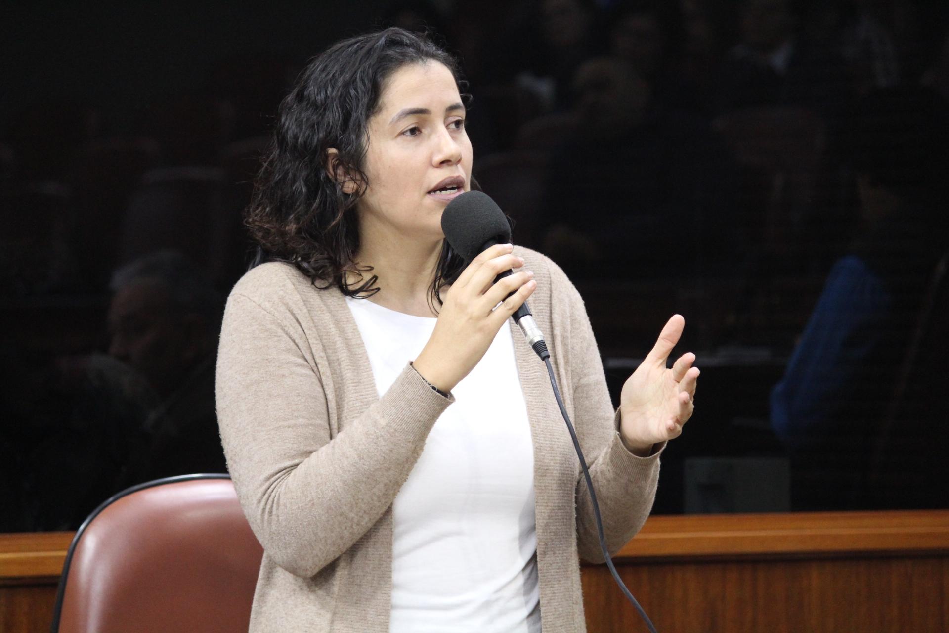 Leia mais sobre Condenados na Lei Maria da Penha poderão ser proibidos de nomeação em cargos públicos