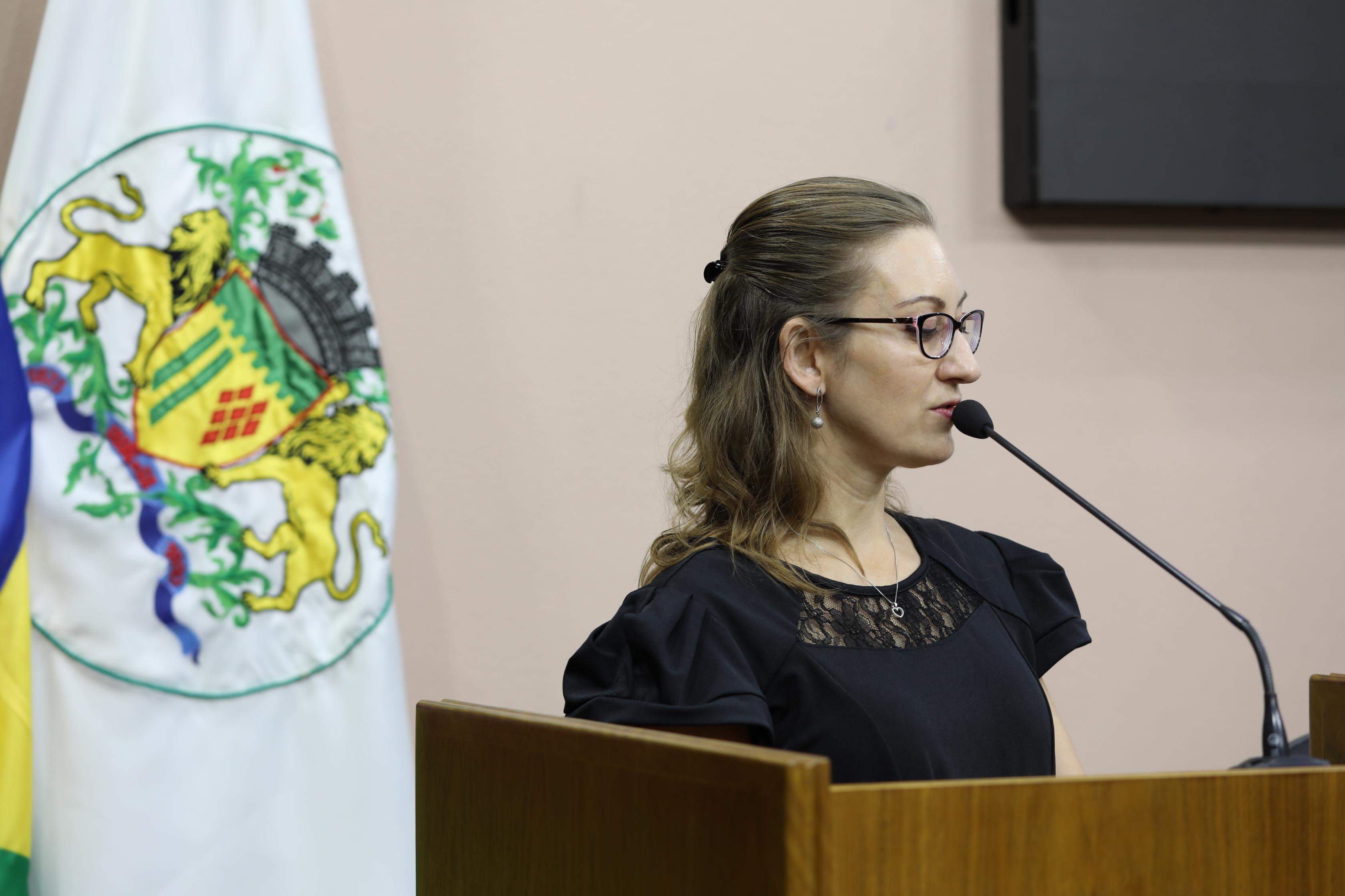 Leia mais sobre Coordenadora do Núcleo de Base Raquel Grazziotin faz convite aos vereadores em plenário