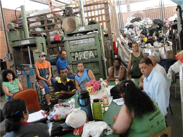 Leia mais sobre Assis Melo/PCdoB visita usina de reciclagem 