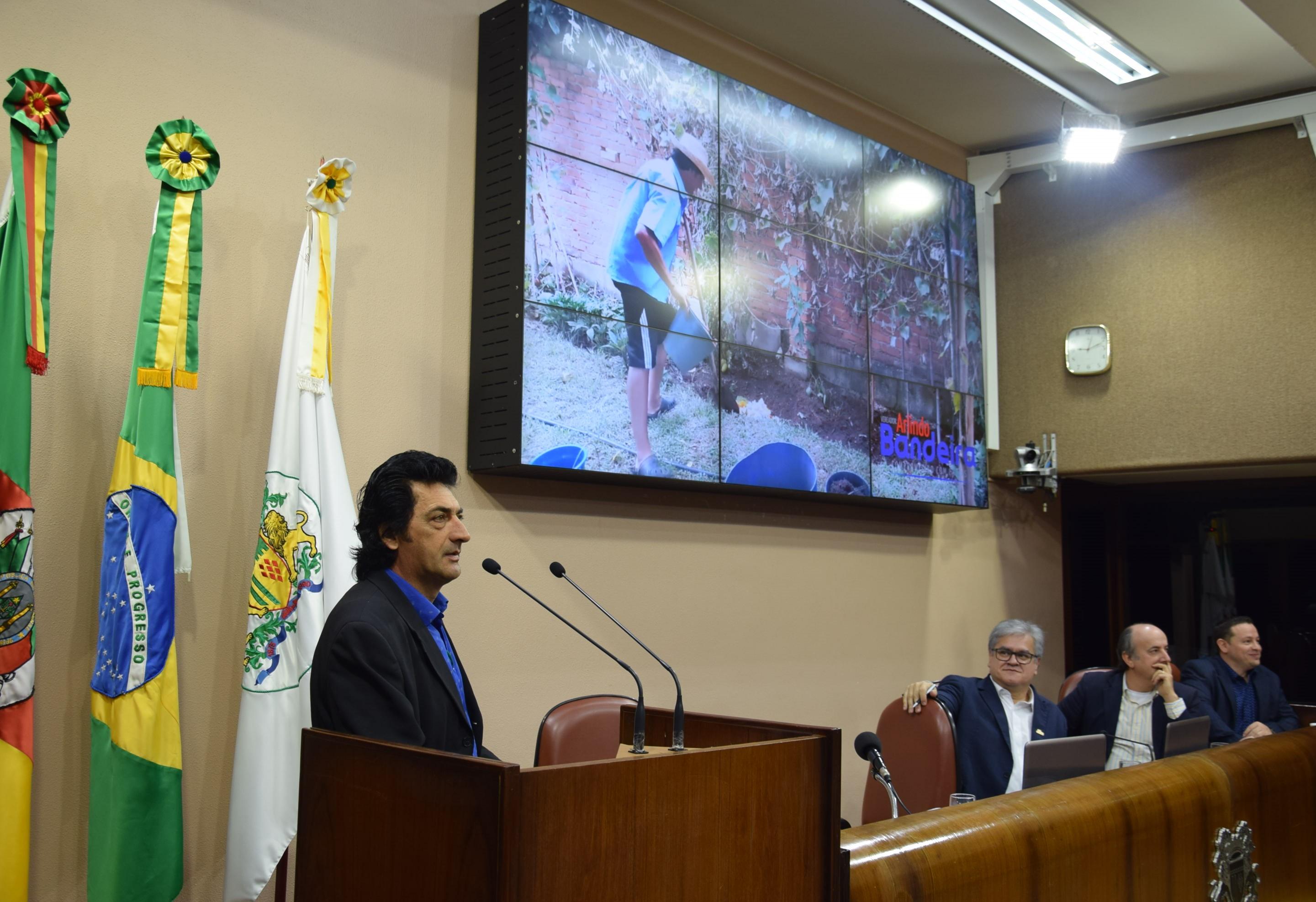 Arlindo Bandeira propõe programa de agricultura urbana