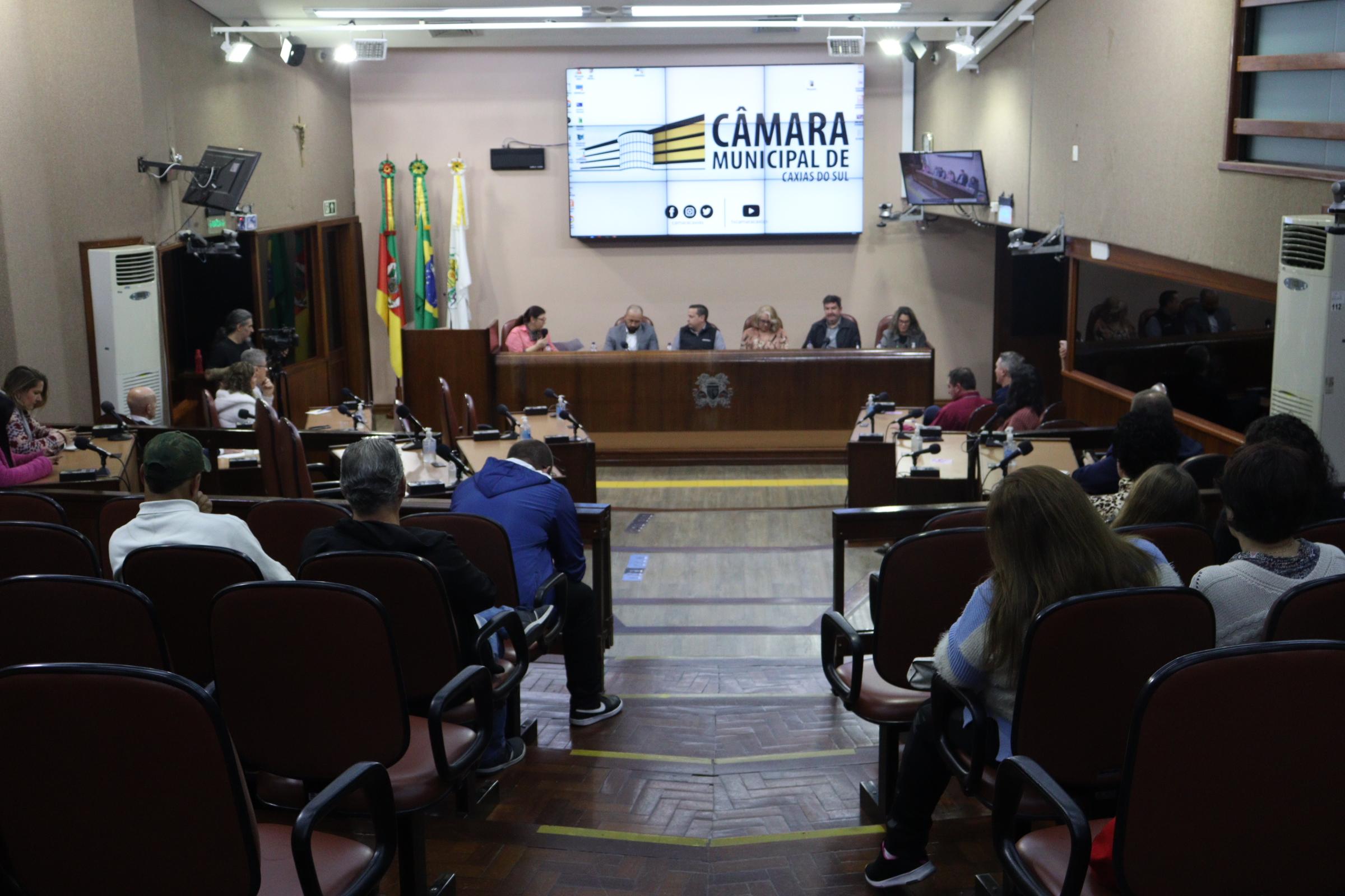 Leia mais sobre Comissão do Legislativo abre espaço de discussão para movimentos artesãos de Caxias do Sul