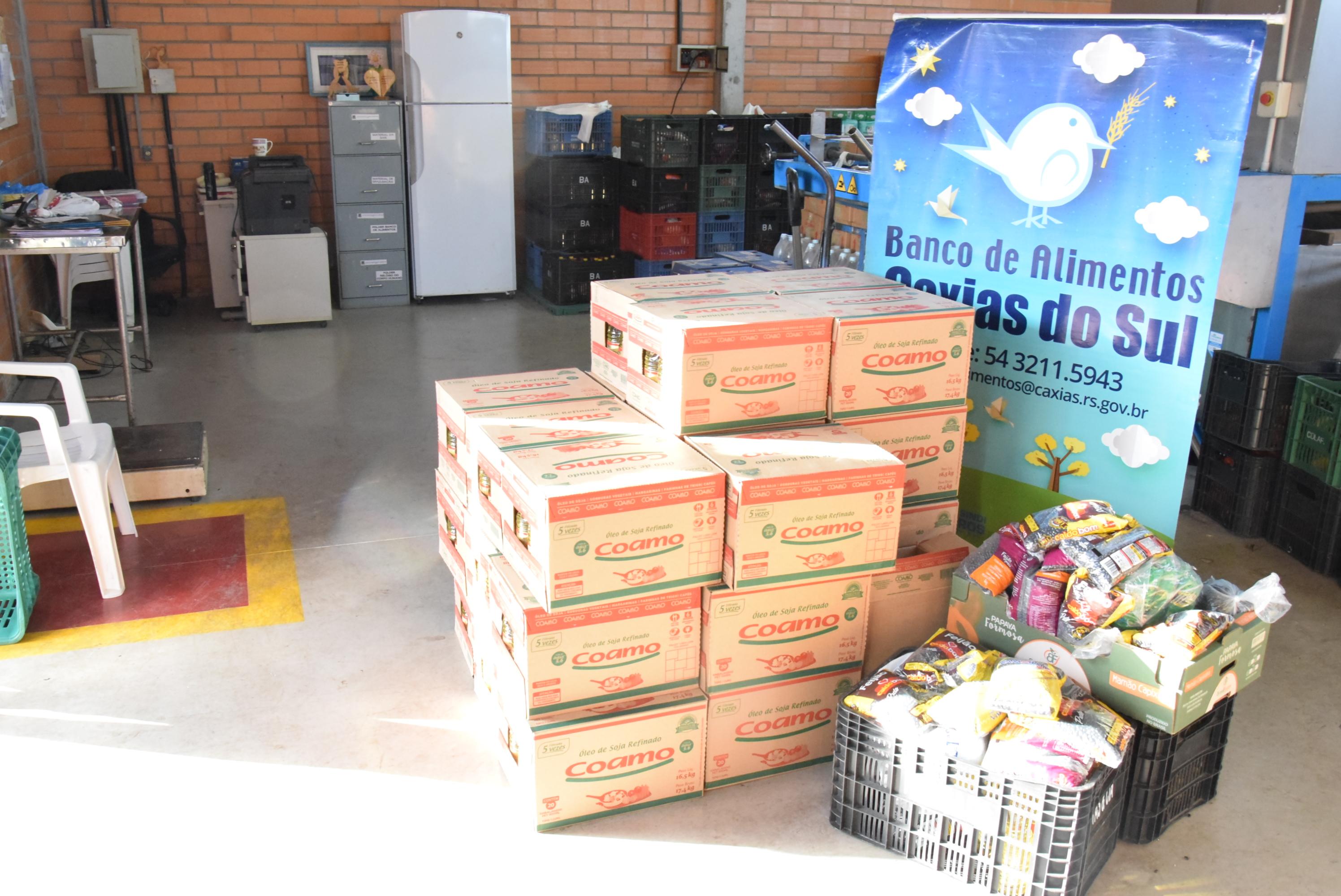 Comitê Solidário do Legislativo doa 858 quilos de comida ao Banco de Alimentos