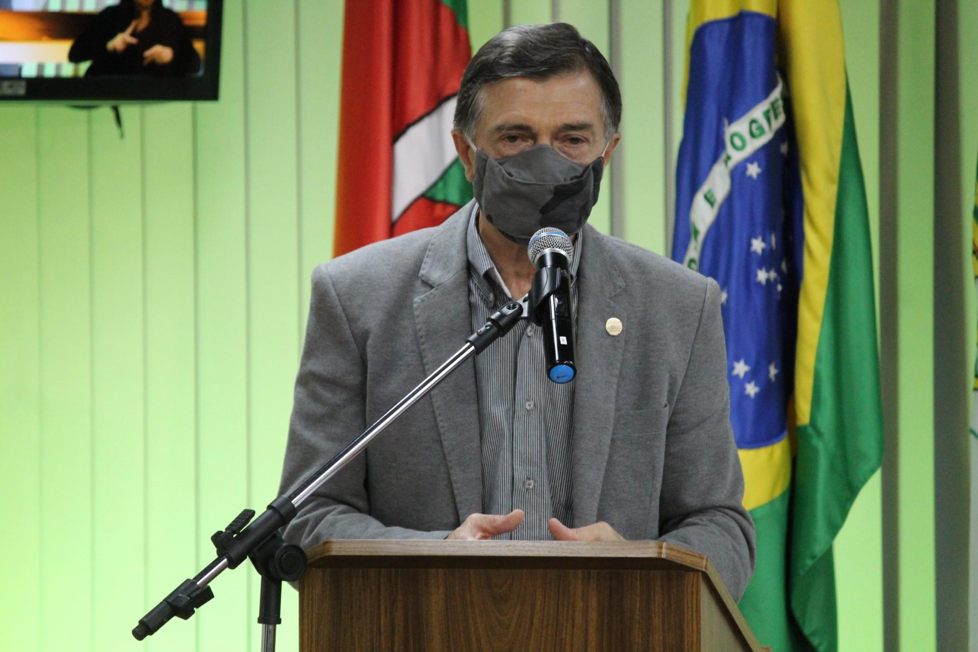 Leia mais sobre Proposta para disciplinar compensação de vegetação em terrenos é aprovada