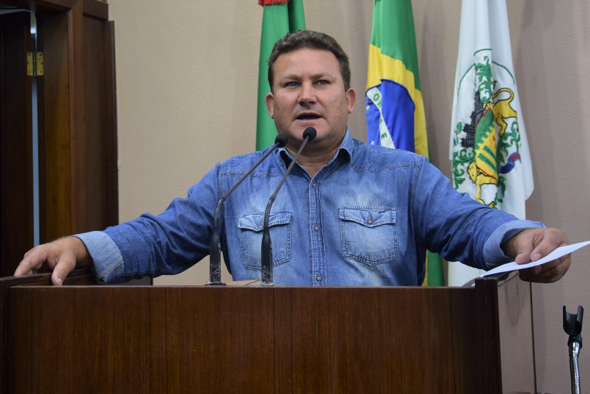 Edi Carlos apresenta andamento das obras da Radial Sudoeste