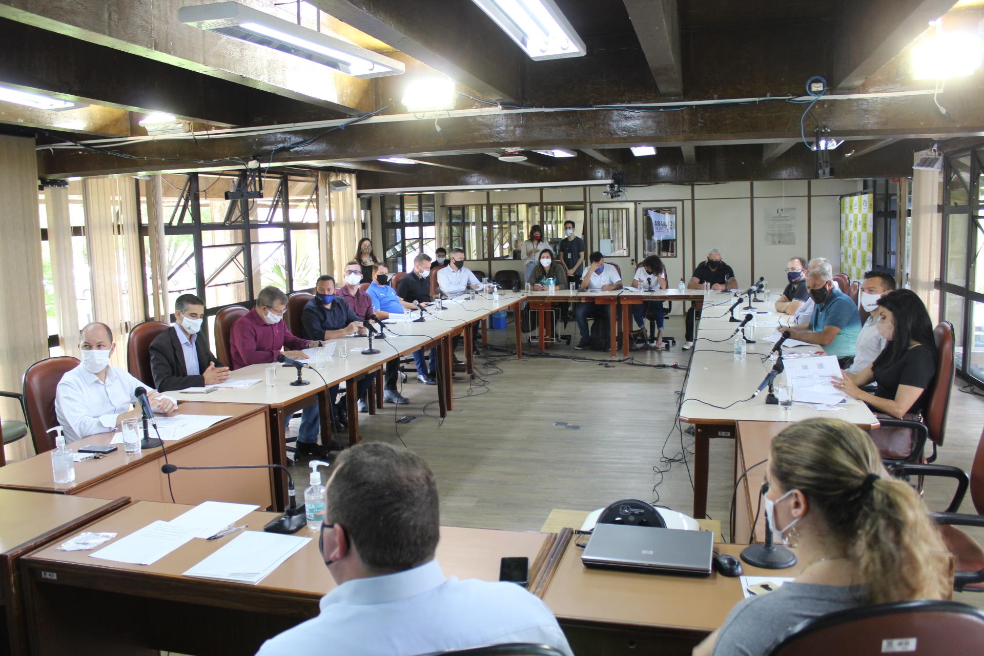 Equipe do Legislativo recebe vereadores eleitos 