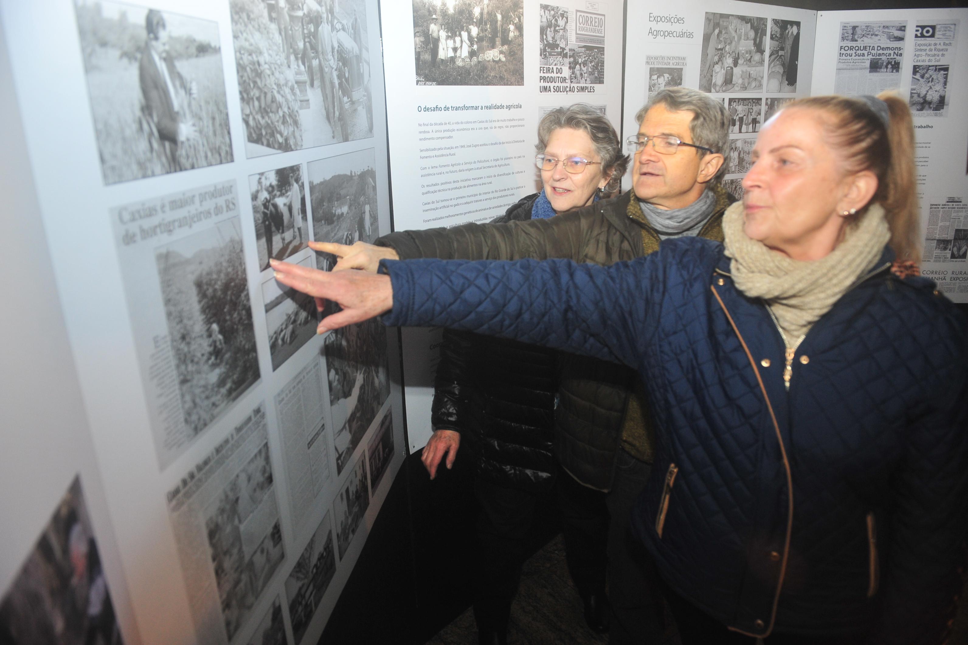 Exposição de José Zugno no Legislativo resgata a nostalgia em visitantes