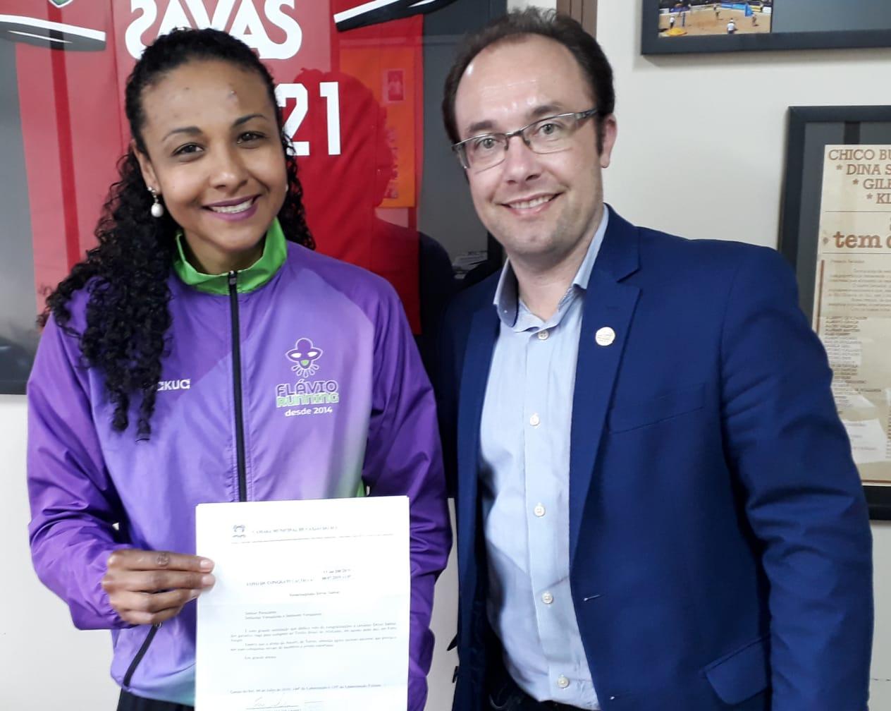 Leia mais sobre Felipe Gremelmaier homenageia atleta por vaga no Troféu Brasil