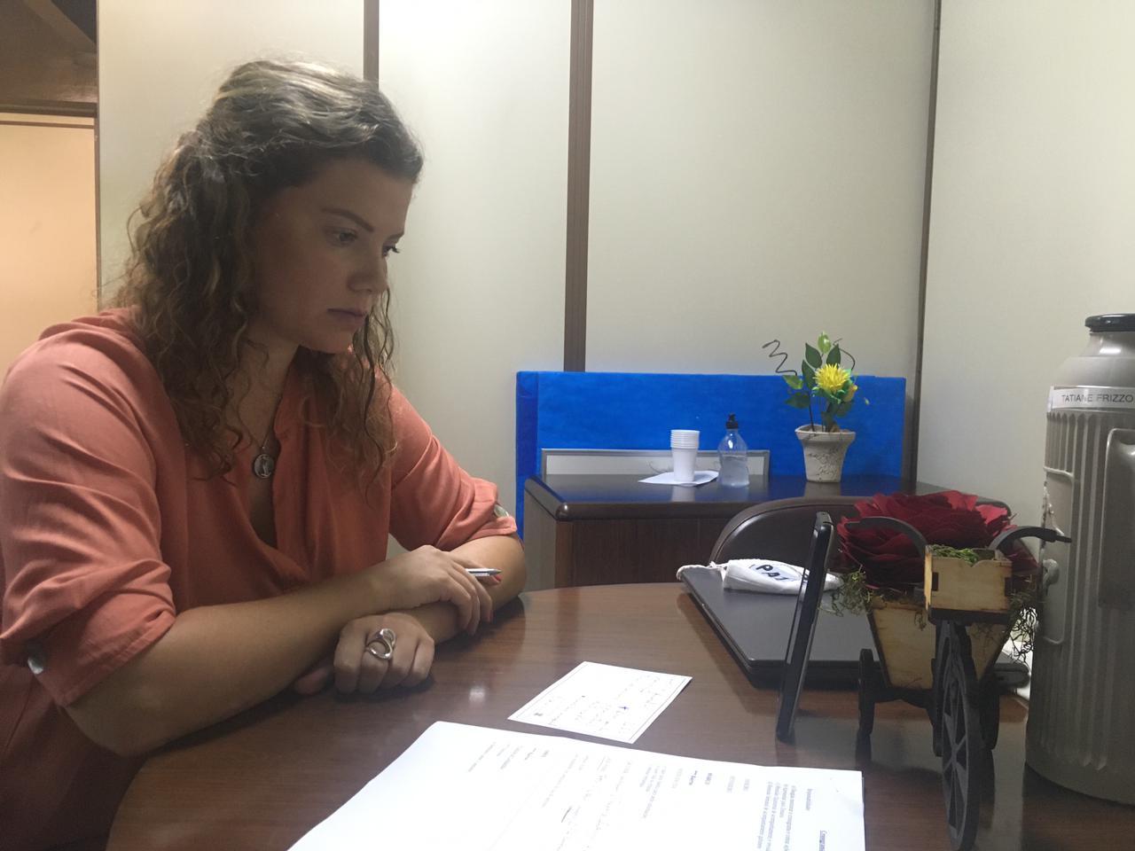Tatiane Frizzo realiza reunião para verificar acesso a serviços sociais durante a pandemia