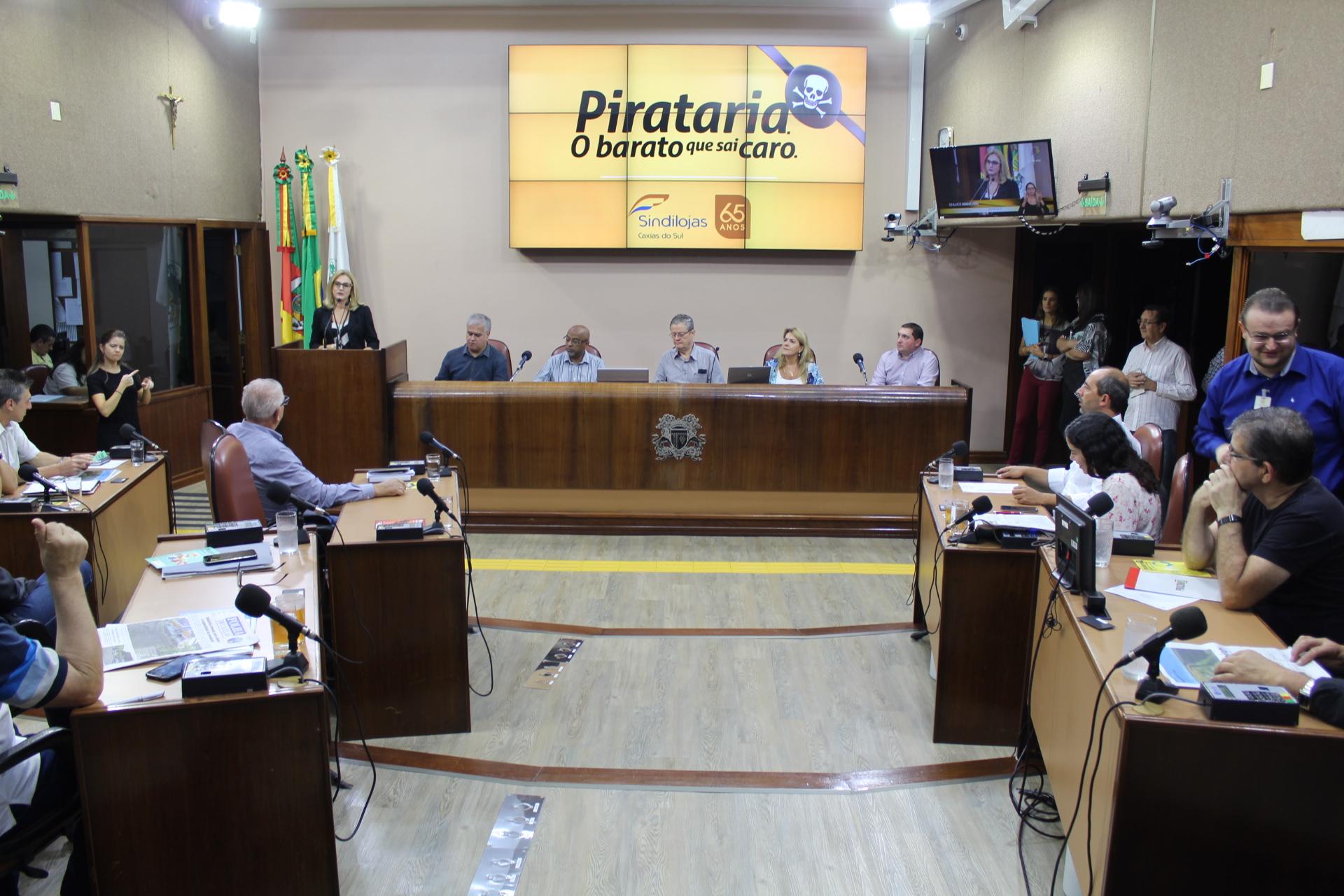 Presidente do Sindilojas apresenta campanha contra a pirataria