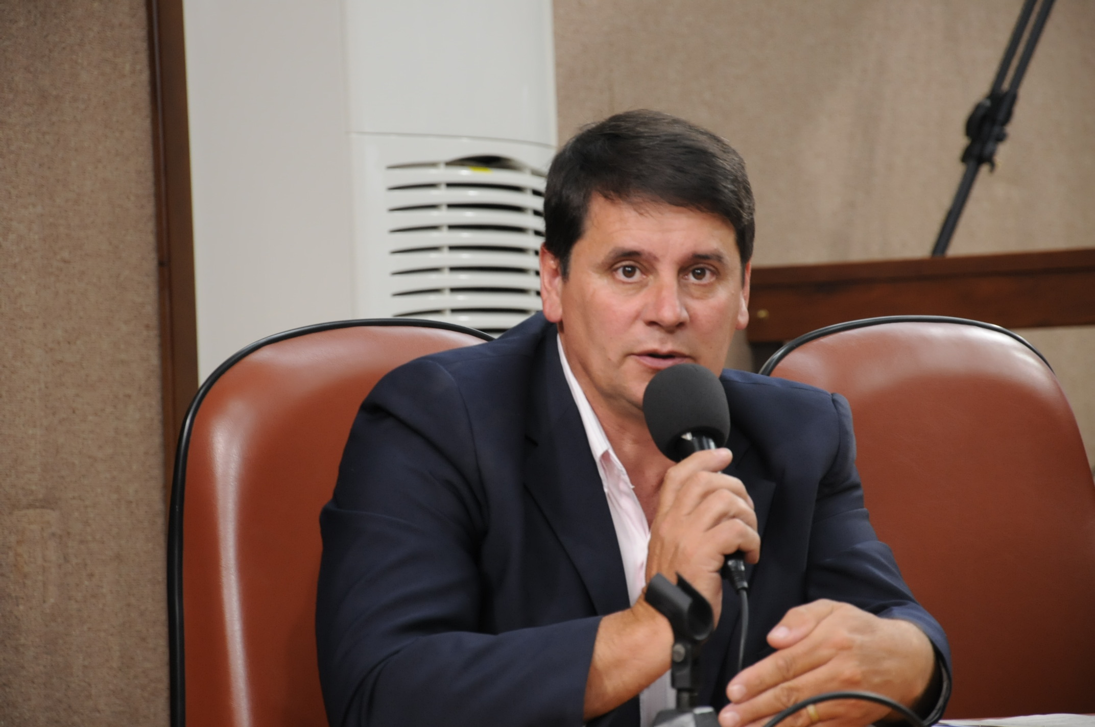 Daneluz critica o sucateamento da estrutura policial no Interior do município
