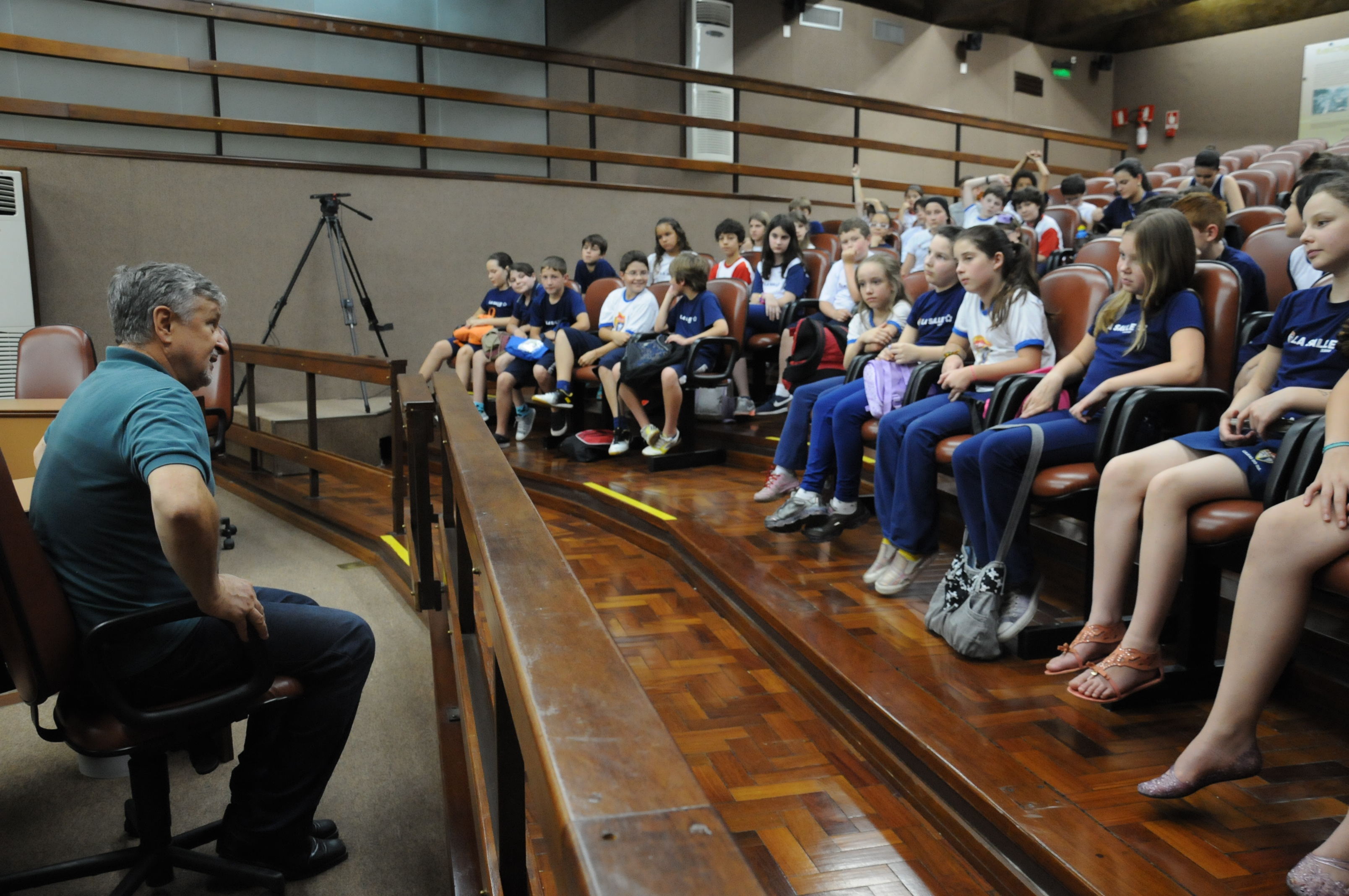 Legislativo recebe a visita do colégio La Salle Caxias