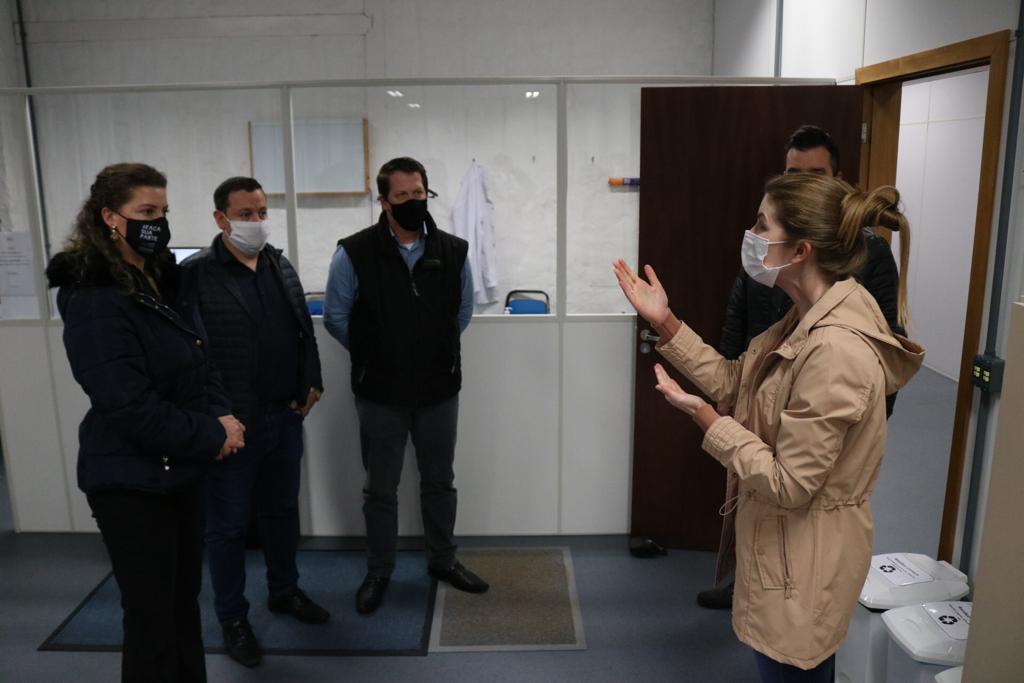 Vereadores realizam visita técnica ao programa de reabilitação pós Covid da FSG