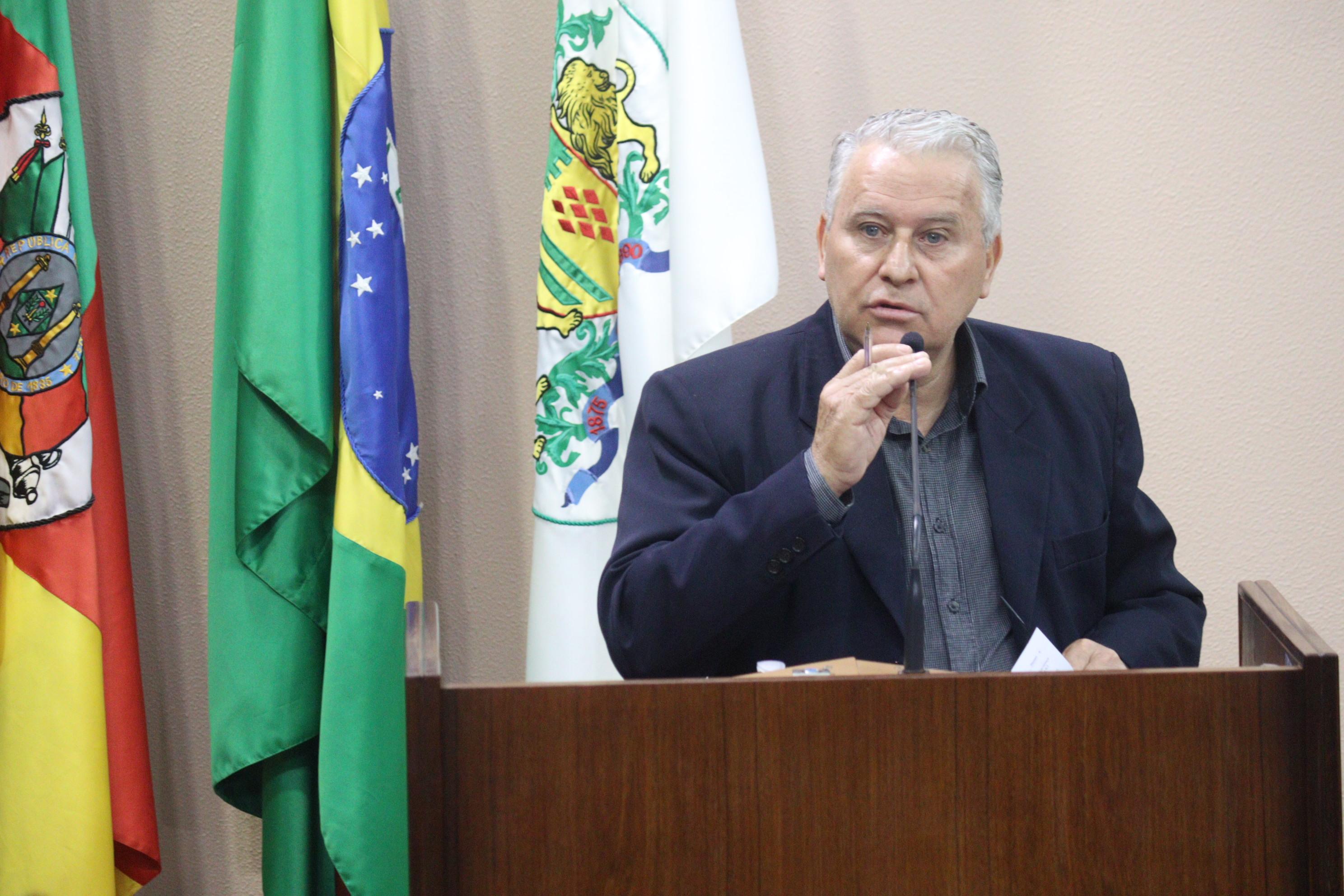 Zé Dambrós demonstra preocupação com os investimentos para o município