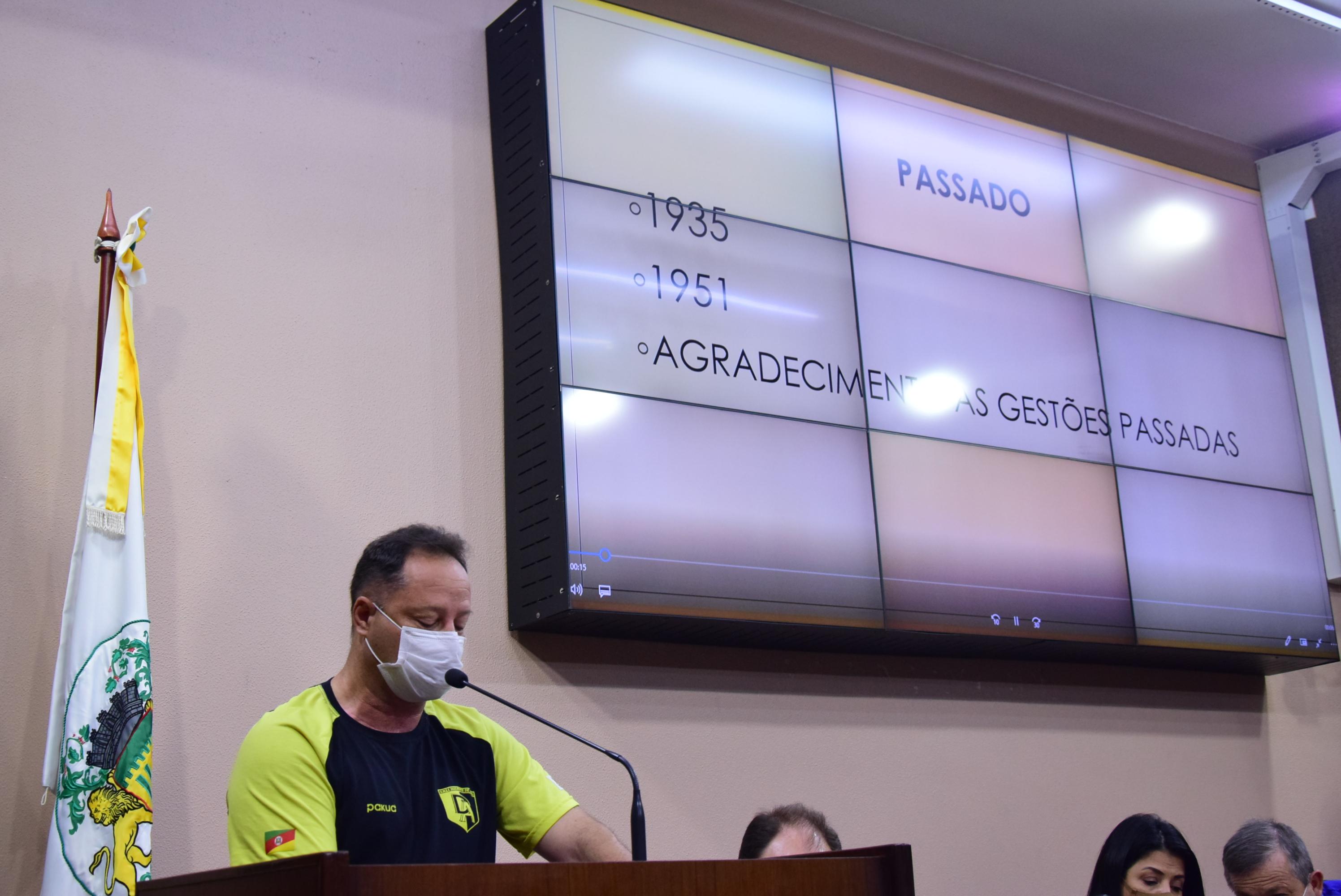 Escola Dezenove de Abril comemora 70 anos em espaço de líderes