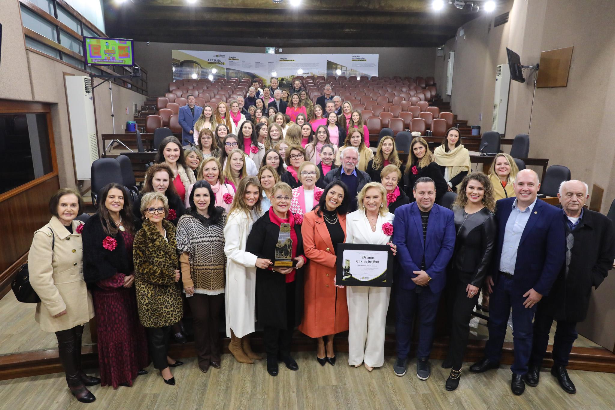 Liga Feminina de Combate ao Câncer recebe Prêmio Caxias do Sul